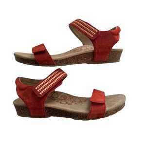 Aetrex Red Leather Wedge Sandals Adjustable Ankle Strap Women's Size 7 1/2